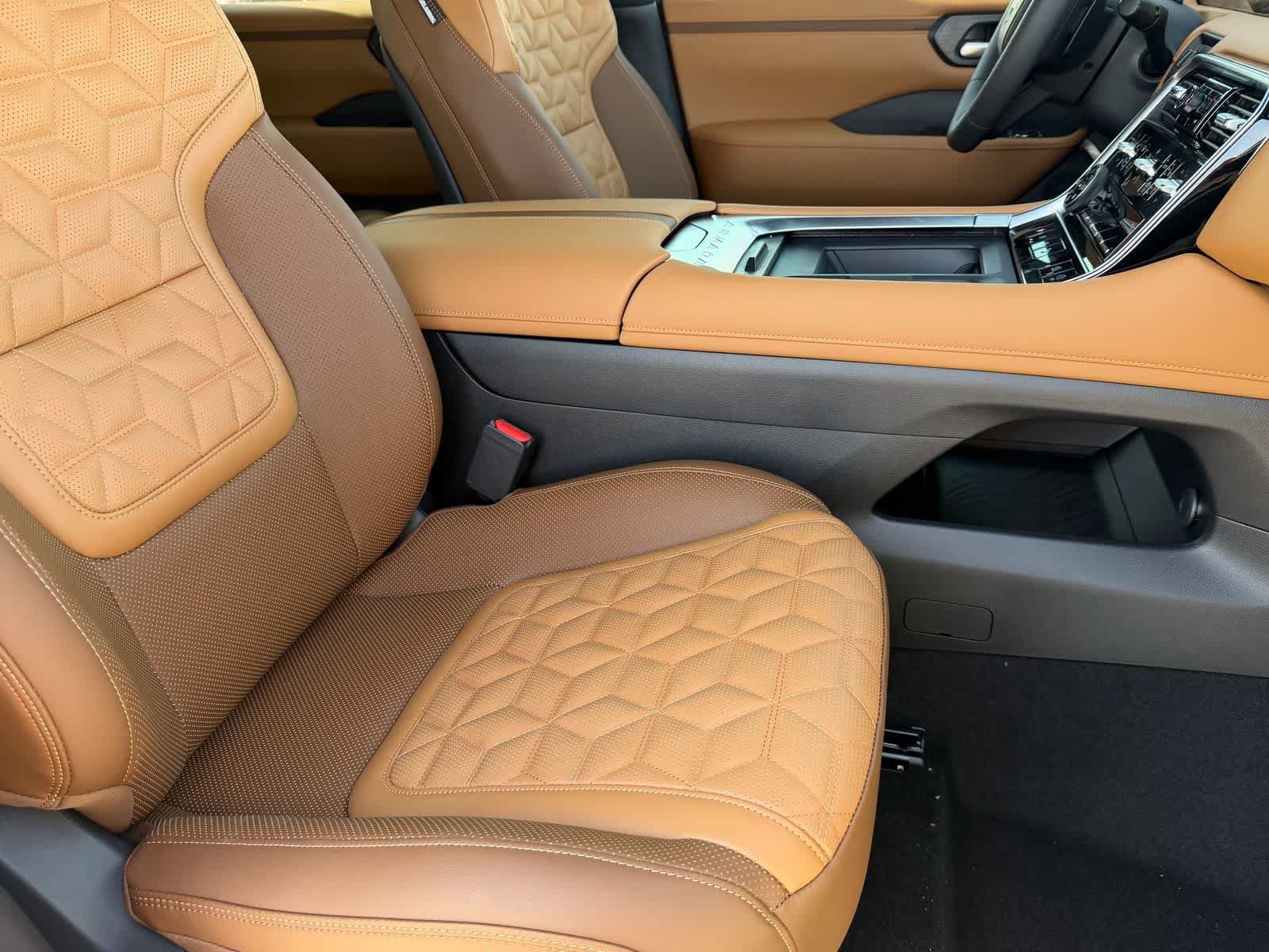 New 2026 Nissan Armada Platinum Reserve AWD/4WD image 12