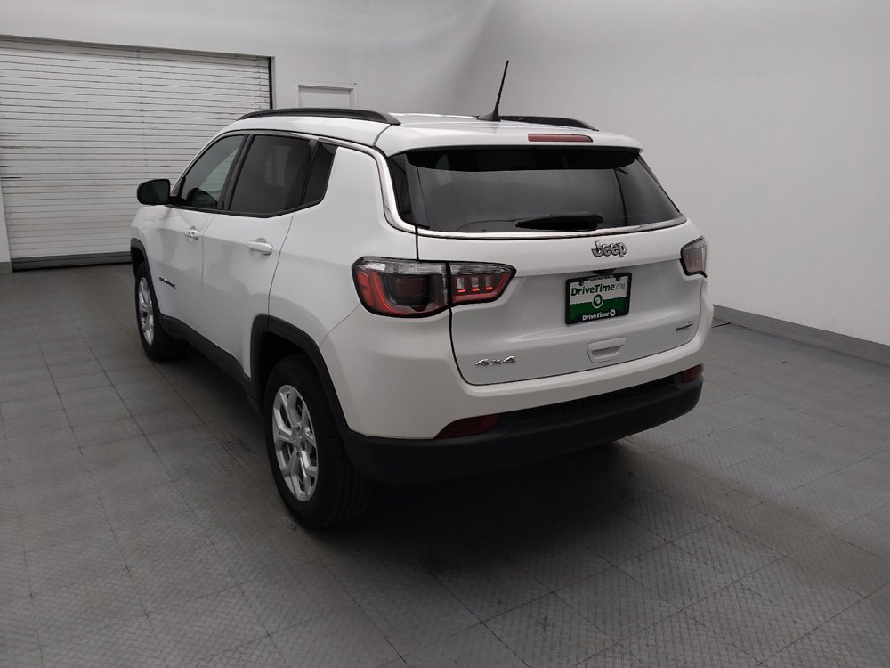 Used 2024 Jeep Compass Latitude AWD/4WD image 5