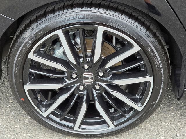 Certified 2025 Honda Accord Touring image 12