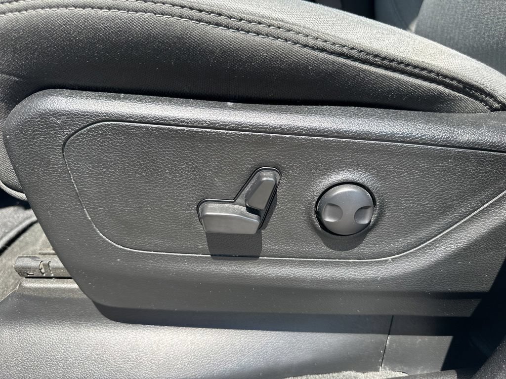 Used 2023 RAM 1500 Big Horn AWD/4WD image 27