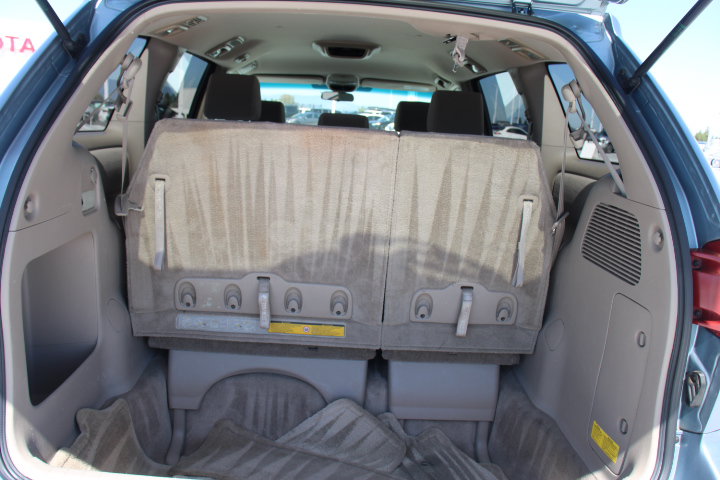 Used 2005 Toyota Sienna LE w/ LE Pkg 4 FWD image 13