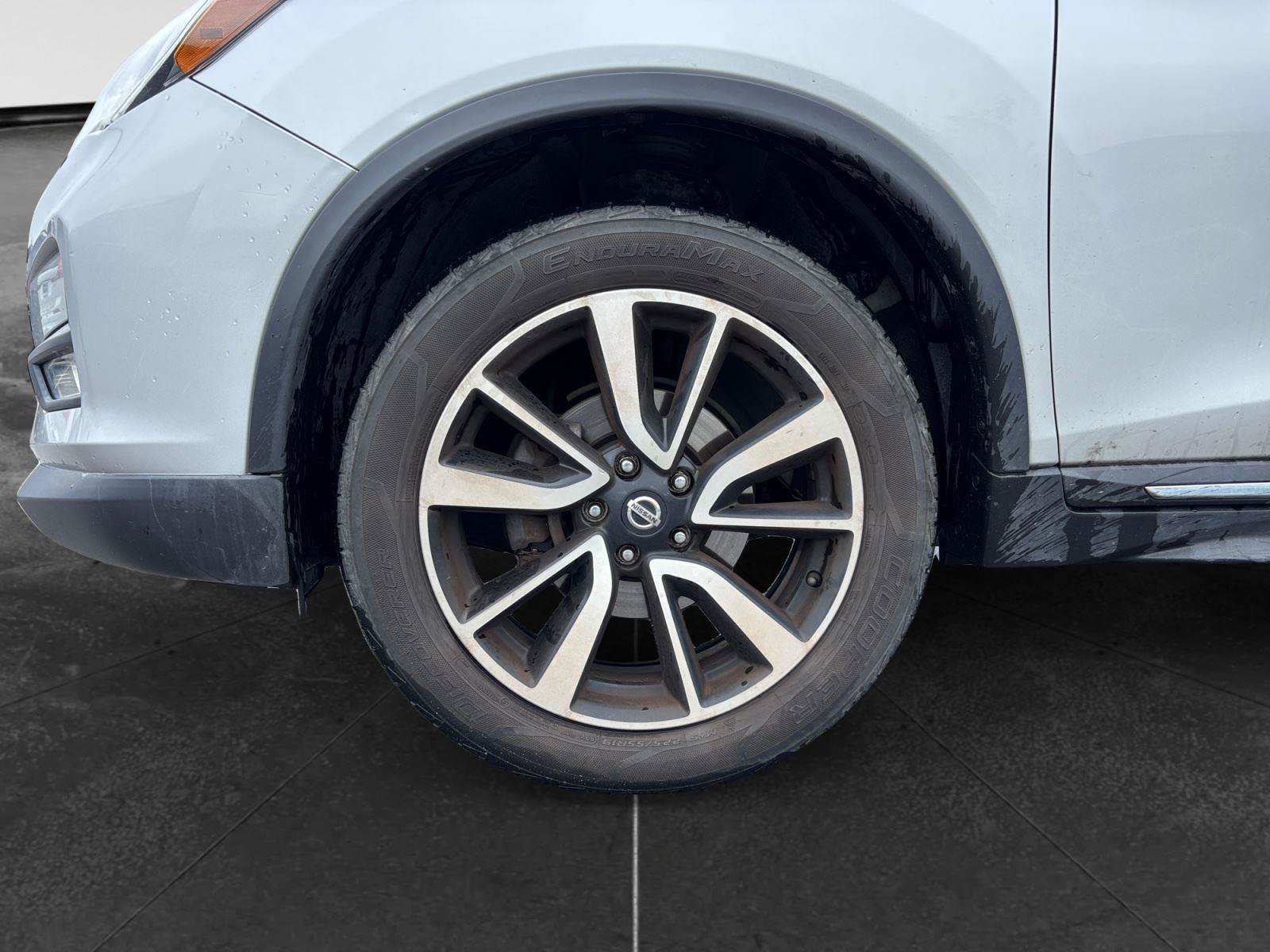 Used 2019 Nissan Rogue SL AWD/4WD image 9