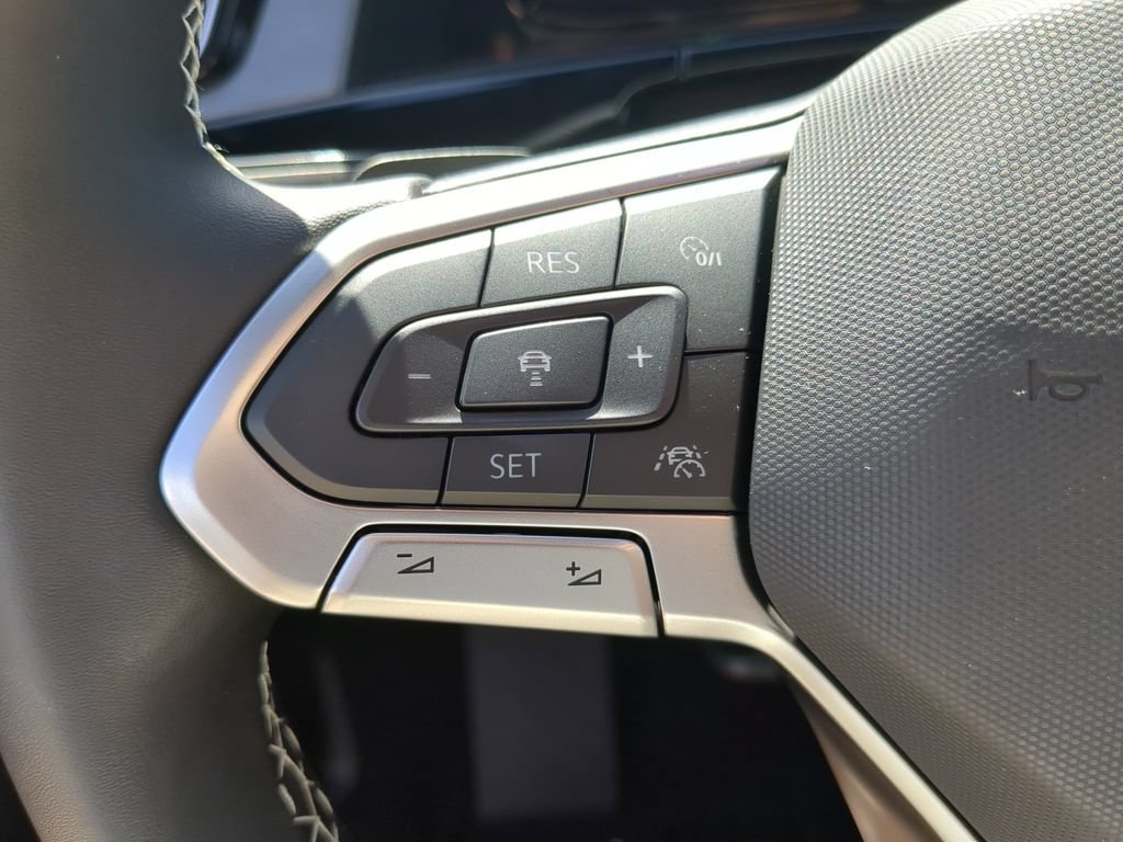 New 2026 Volkswagen Atlas Cross Sport SE FWD image 27
