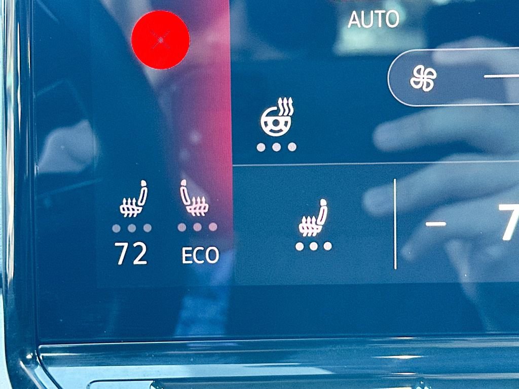 Used 2023 Volkswagen ID.4 Pro S Plus image 21