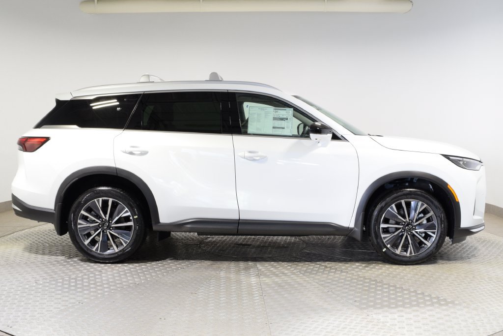 New 2027 INFINITI QX60 Luxe w/ Cargo Package AWD/4WD image 8
