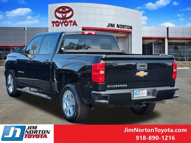 Used 2018 Chevrolet Silverado 1500 Custom w/ Custom Value Package RWD image 8
