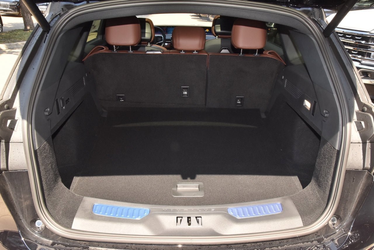 New 2026 Lincoln Nautilus Reserve AWD/4WD image 38