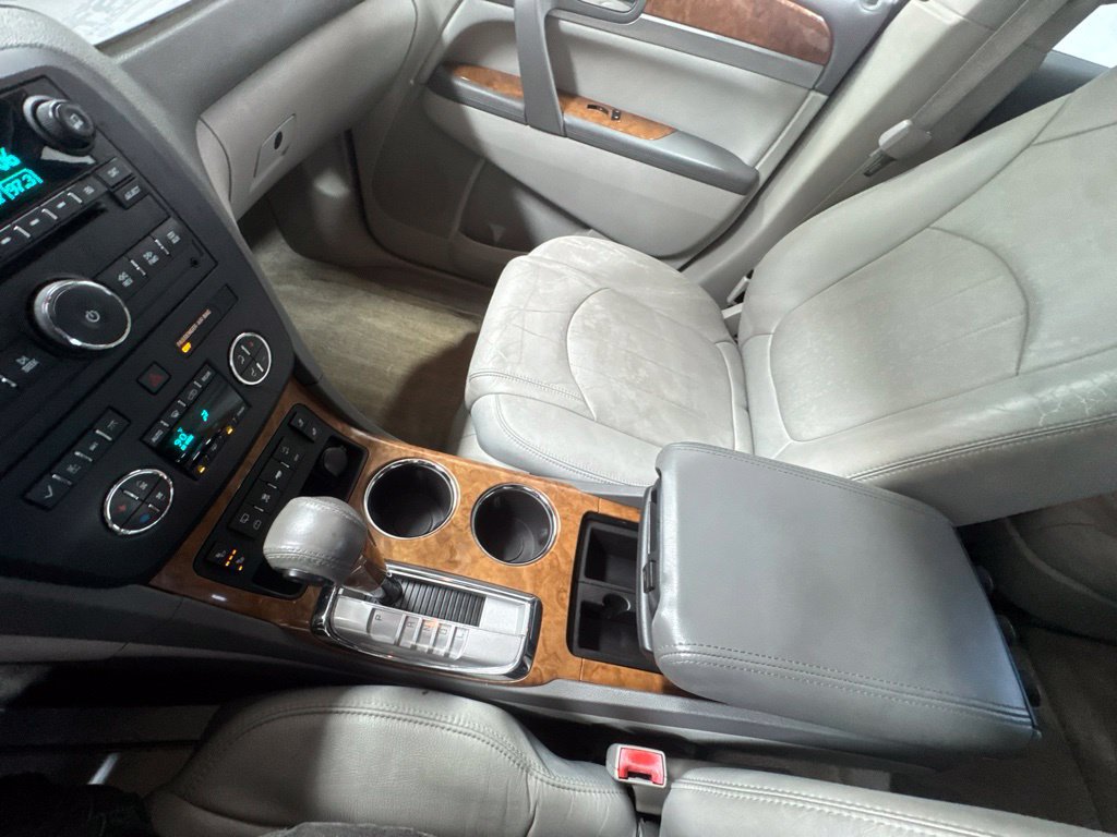 Used 2011 Buick Enclave CXL w/ Trailering Provision Package FWD image 22