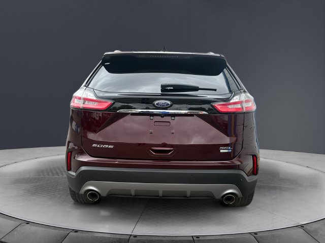 Used 2020 Ford Edge SEL w/ Convenience Package AWD/4WD image 4