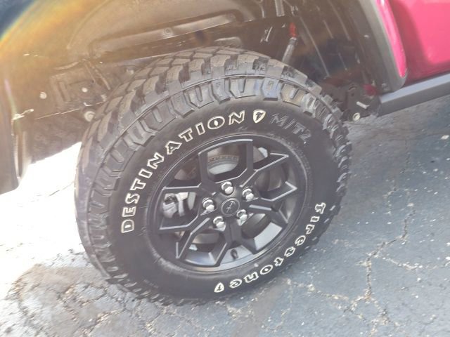 Used 2024 Jeep Gladiator Sport image 50