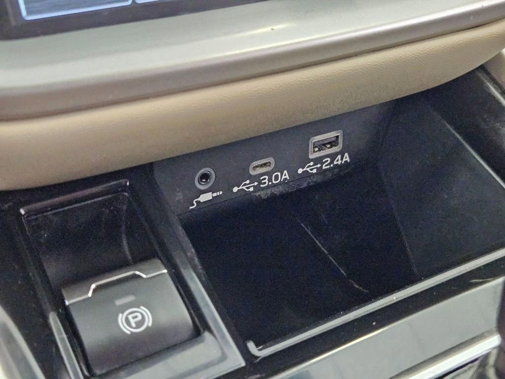 Used 2023 Subaru Outback Premium AWD/4WD image 21