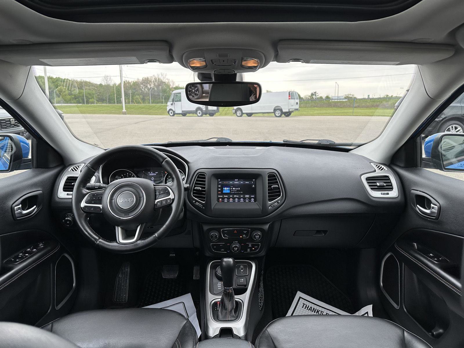 Used 2020 Jeep Compass Latitude AWD/4WD image 16