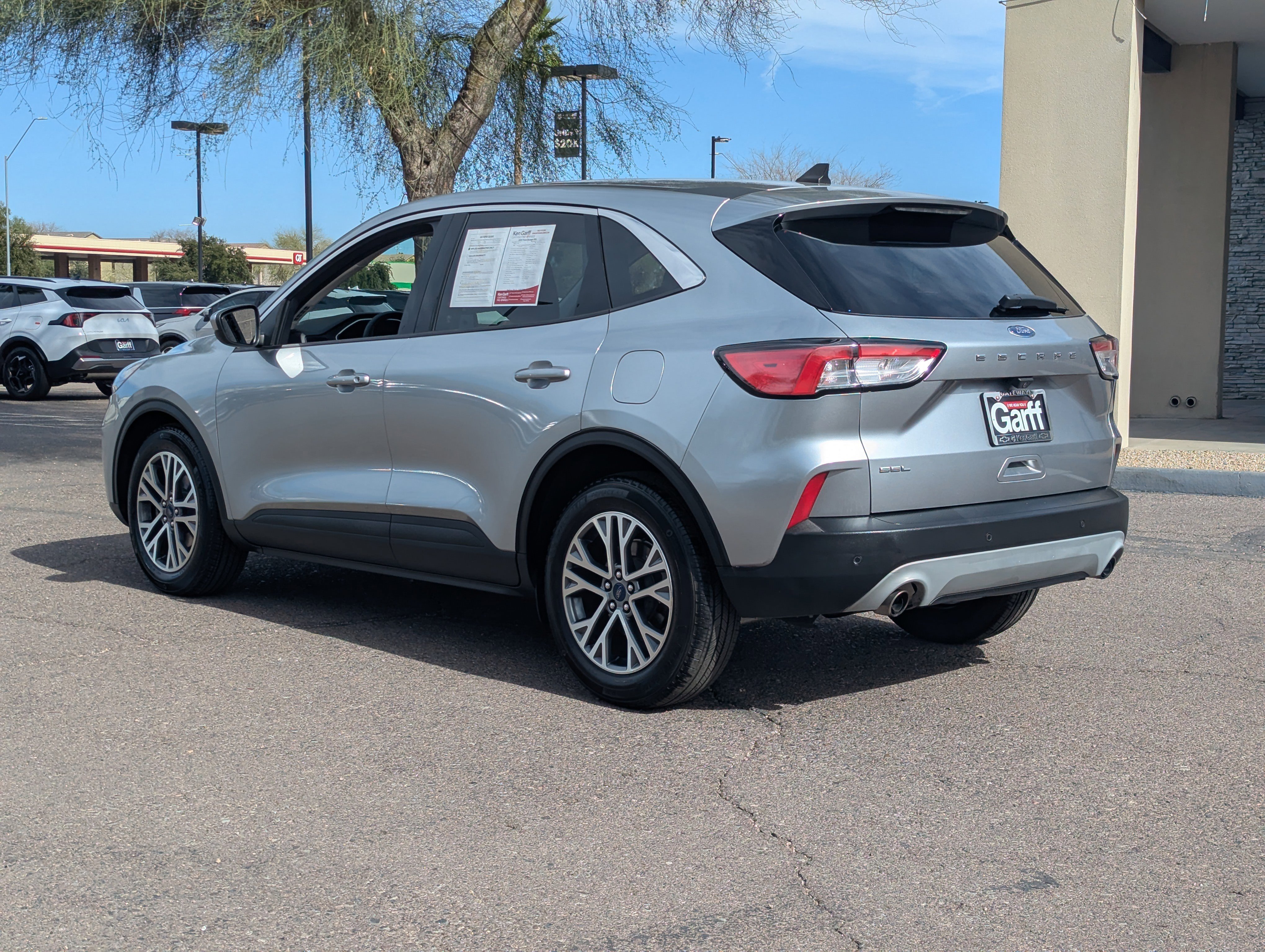 Used 2022 Ford Escape SEL image 4