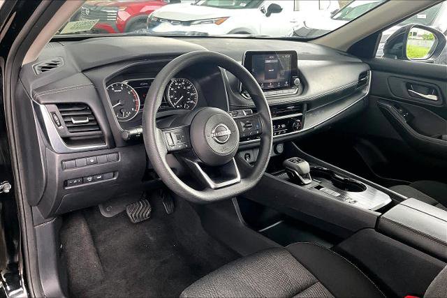 Certified 2024 Nissan Rogue SV FWD image 17