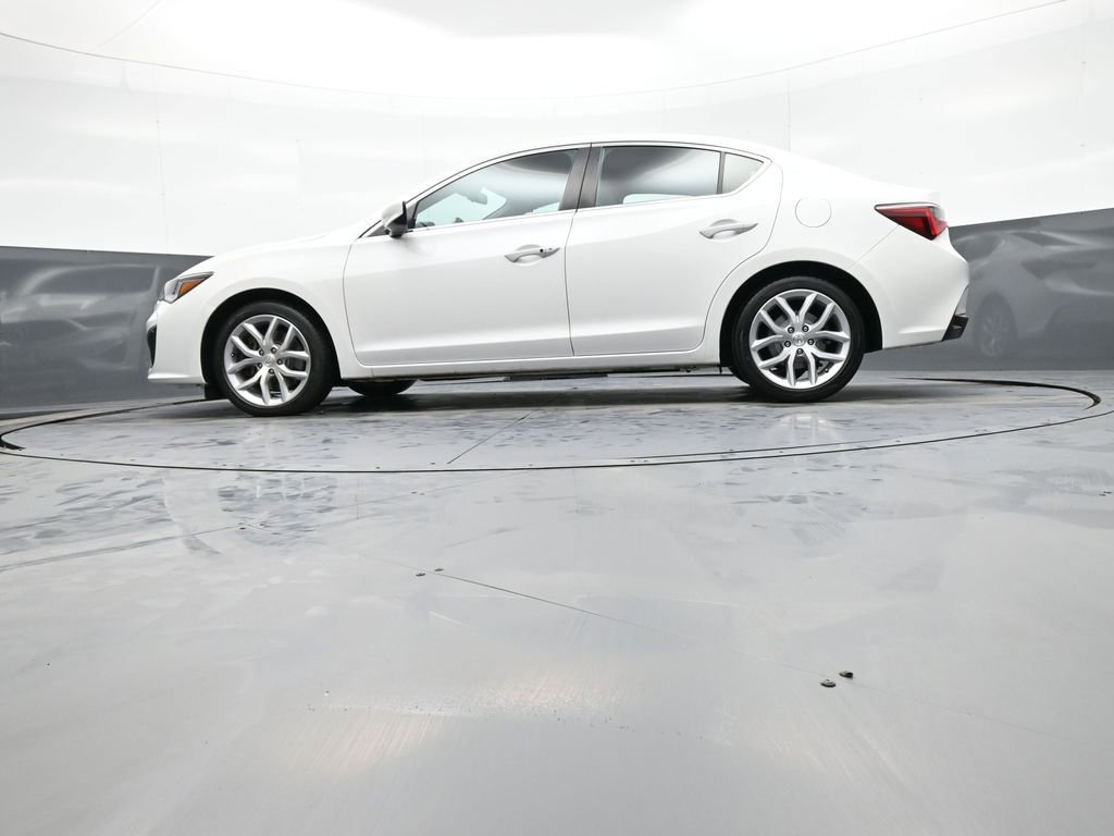 Used 2019 Acura ILX image 32