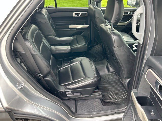 Used 2021 Ford Explorer XLT w/ Equipment Group 202A AWD/4WD image 51