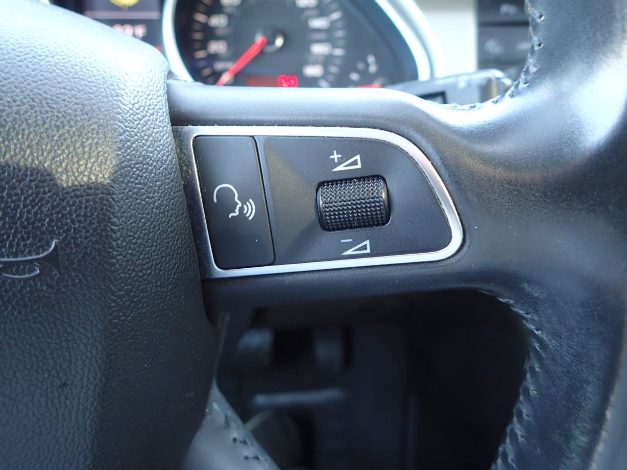 Used 2011 Audi Q7 TDI Premium Plus AWD/4WD image 19