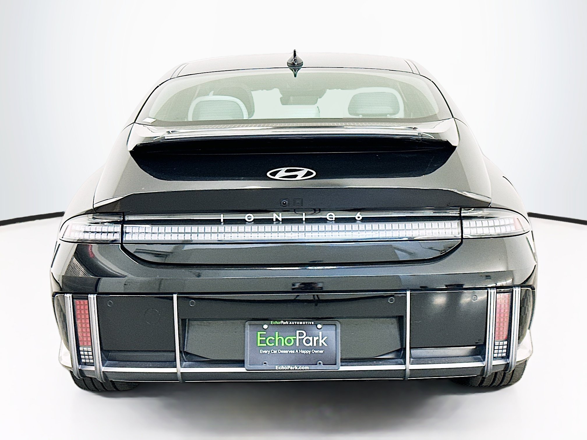 Used 2024 Hyundai Ioniq 6 SEL AWD/4WD image 7