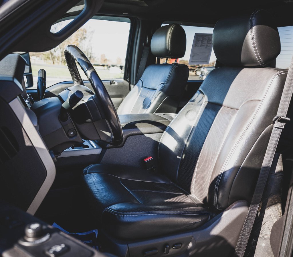 Used 2016 Ford F350 Lariat image 22