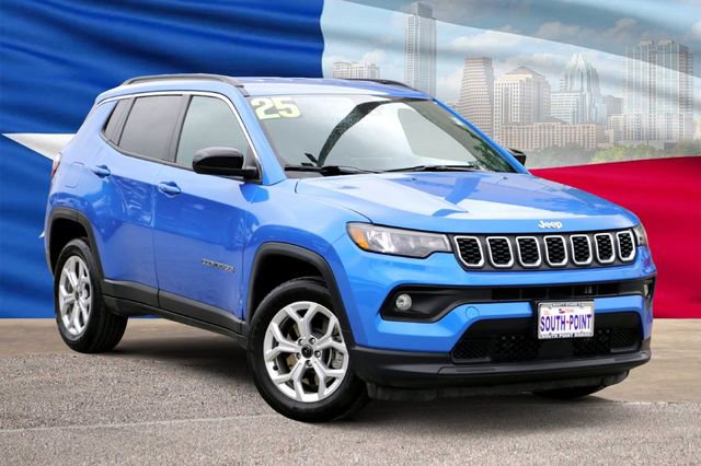Used 2025 Jeep Compass Latitude image 1