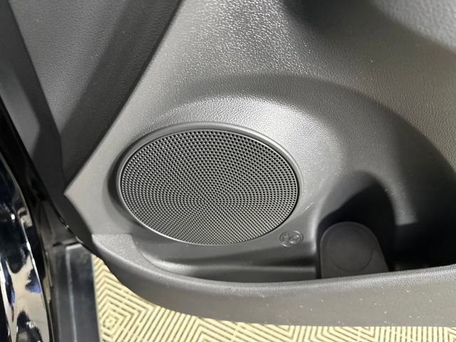 Used 2023 Hyundai Kona SE image 29