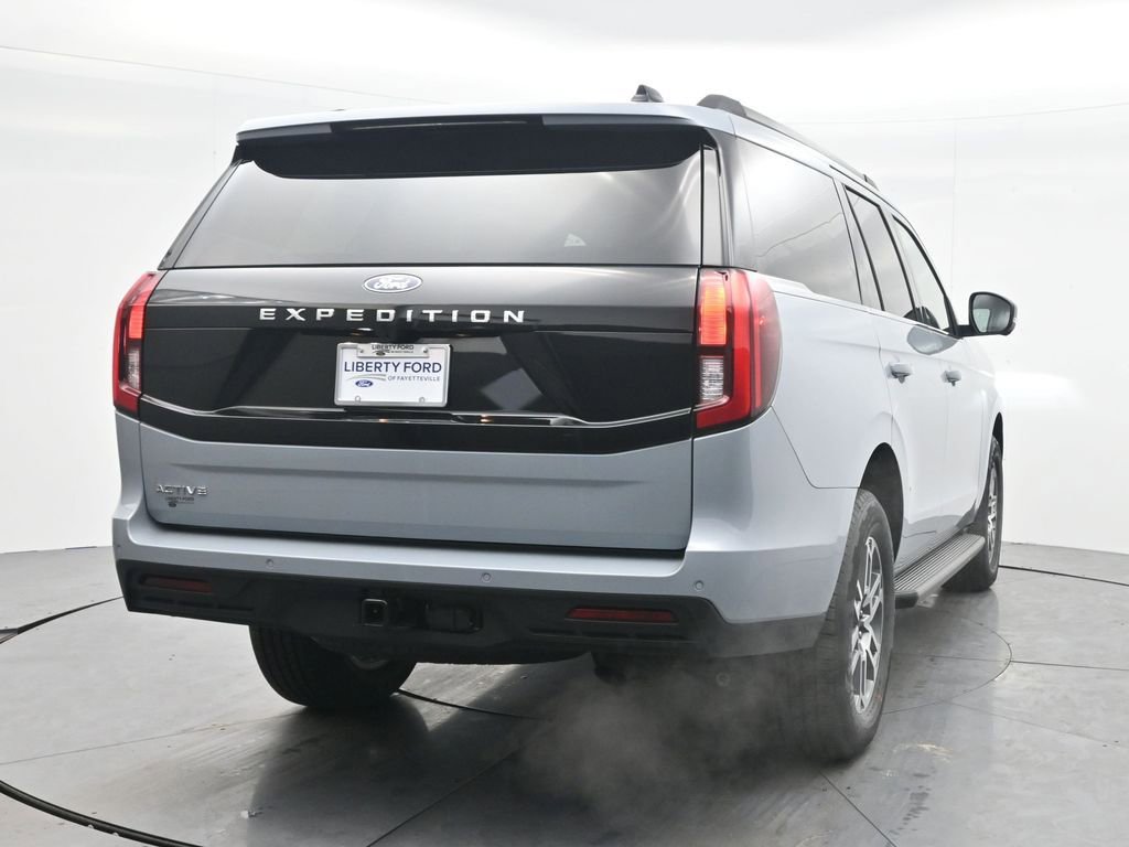New 2026 Ford Expedition Active image 8