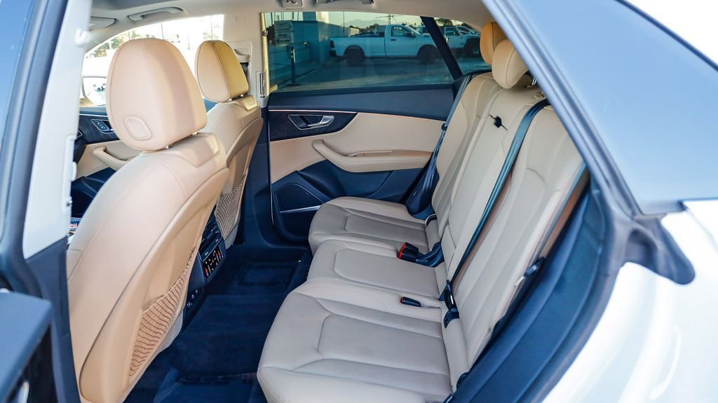 Used 2023 Audi Q8 Prestige w/ Prestige Package image 20