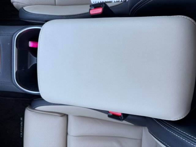 Used 2023 Subaru Outback Limited AWD/4WD image 22