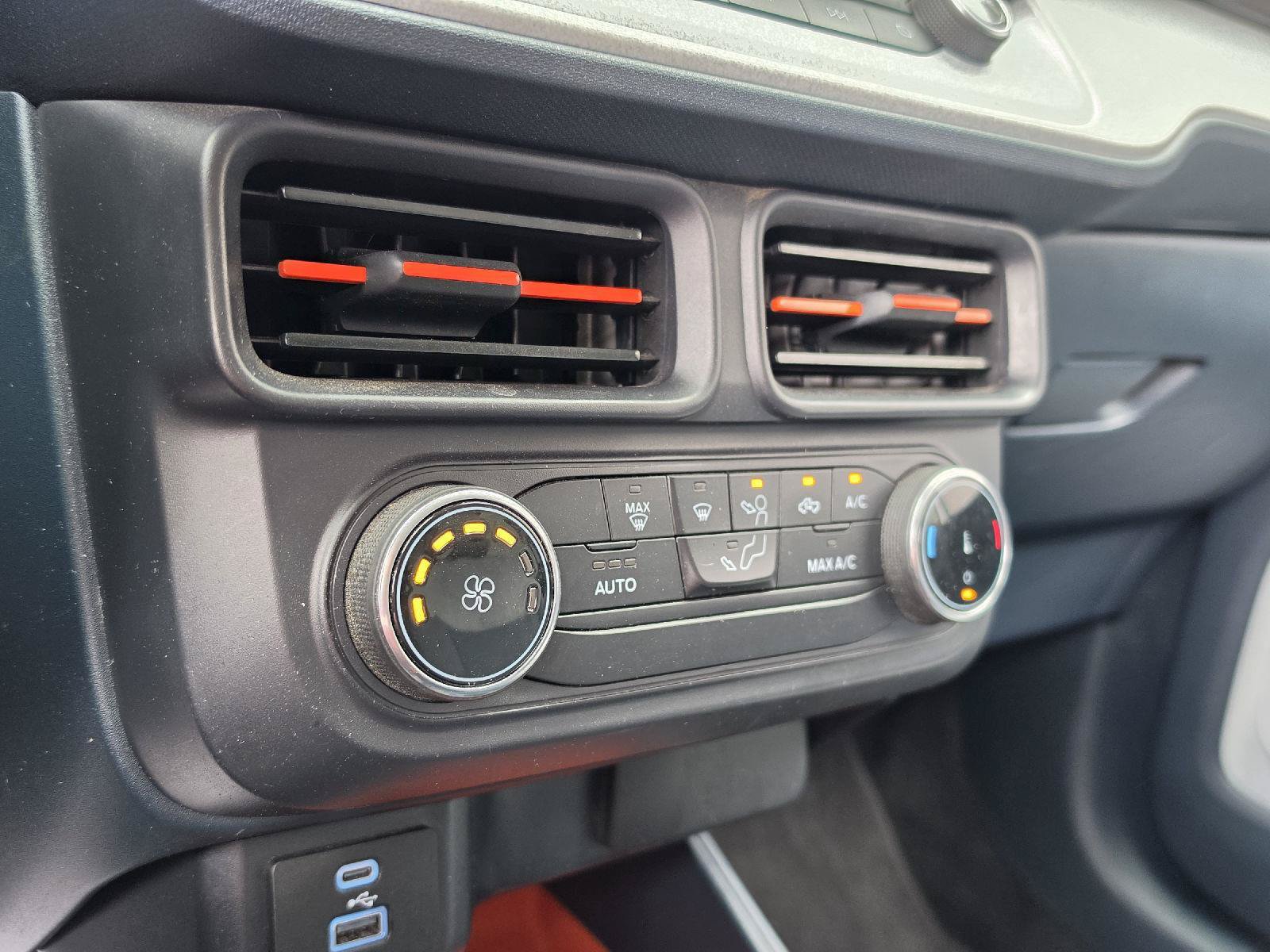 Used 2022 Ford Maverick XLT FWD image 24