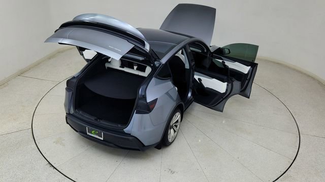 Used 2026 Tesla Model Y Long Range image 85