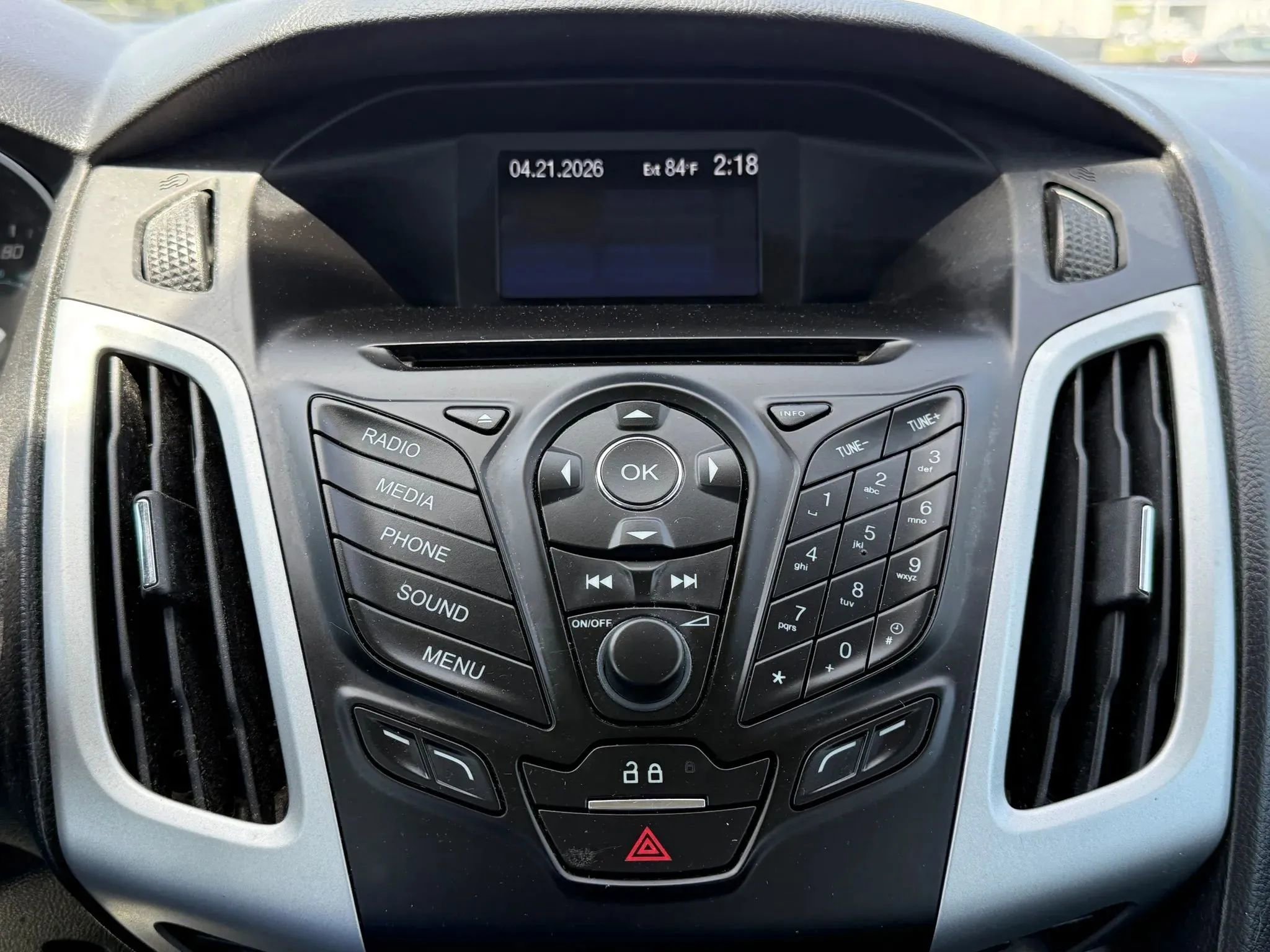 Used 2013 Ford Focus SE FWD image 25