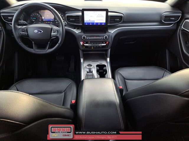 Used 2020 Ford Explorer XLT w/ Equipment Group 202A image 9