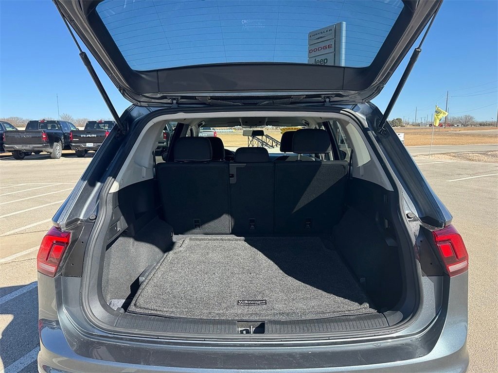 Used 2022 Volkswagen Tiguan S image 12