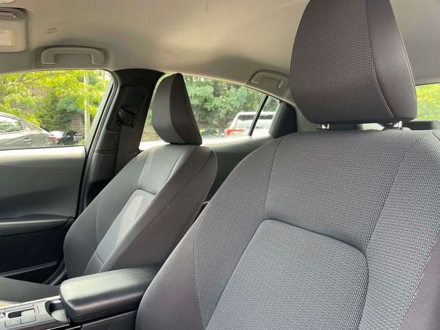 Certified 2025 Toyota Prius LE FWD image 21