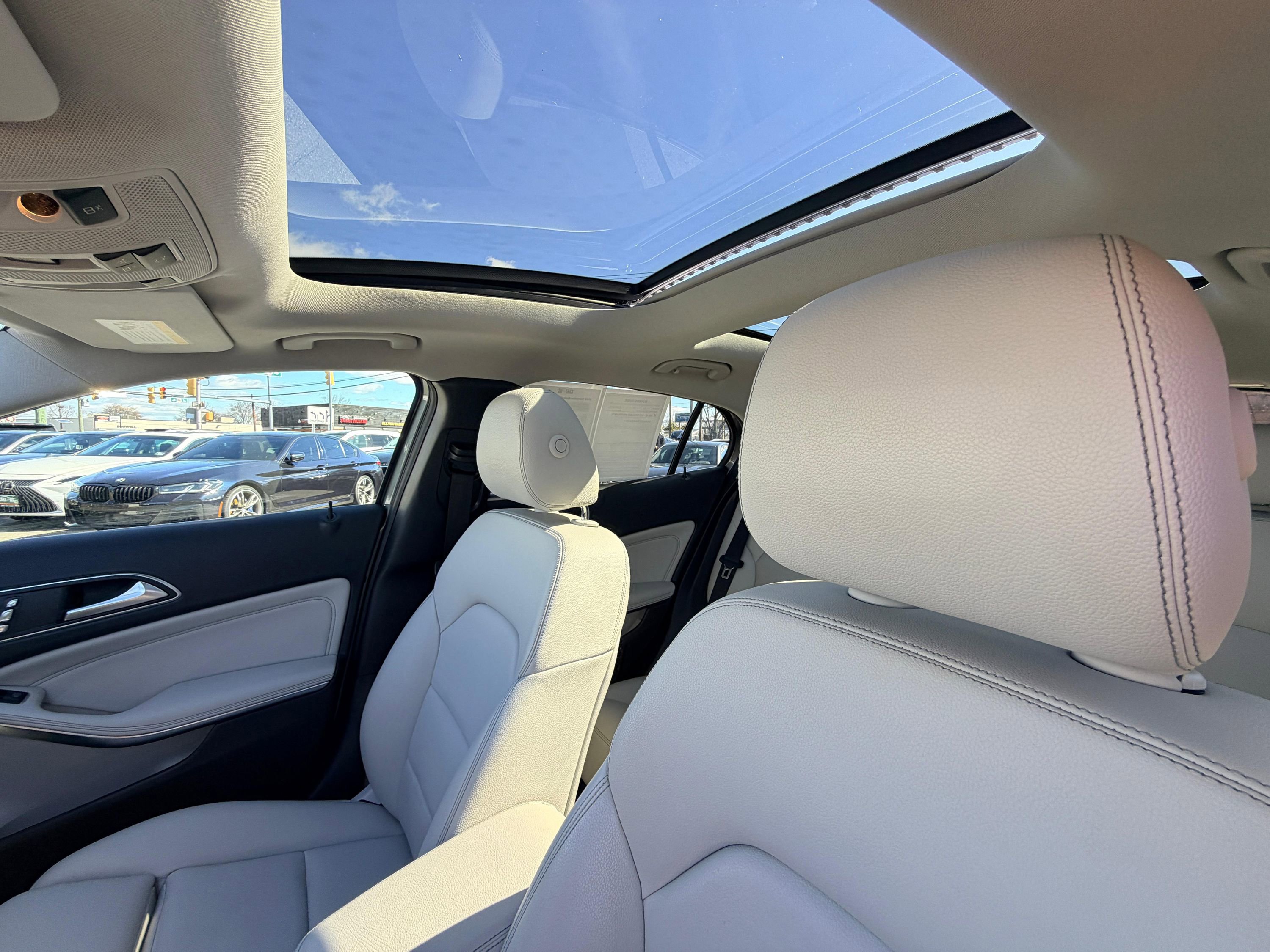 Used 2019 Mercedes-Benz GLA 250 4MATIC image 22