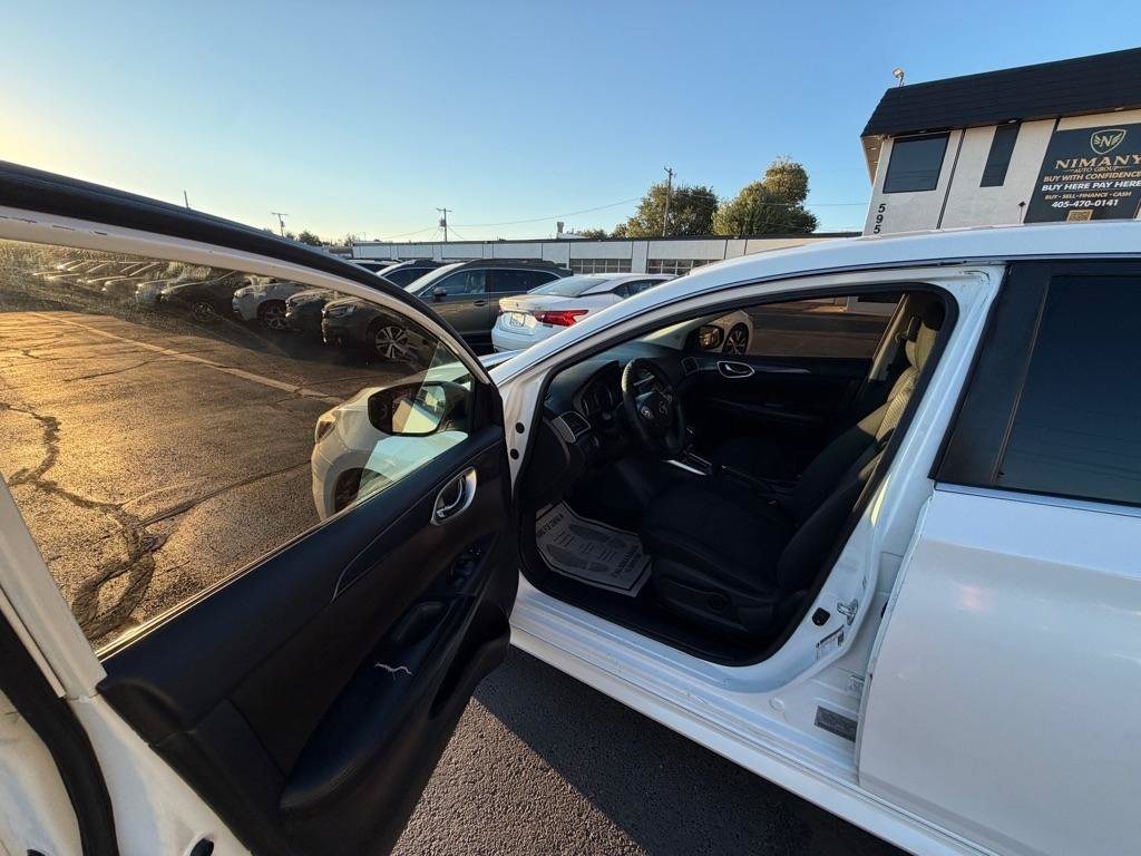 Used 2017 Nissan Sentra SR FWD image 23