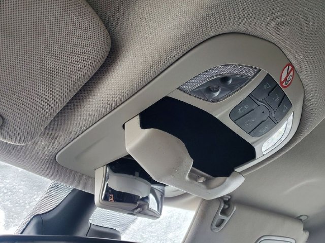 Used 2024 Chrysler Pacifica Touring-L FWD image 20