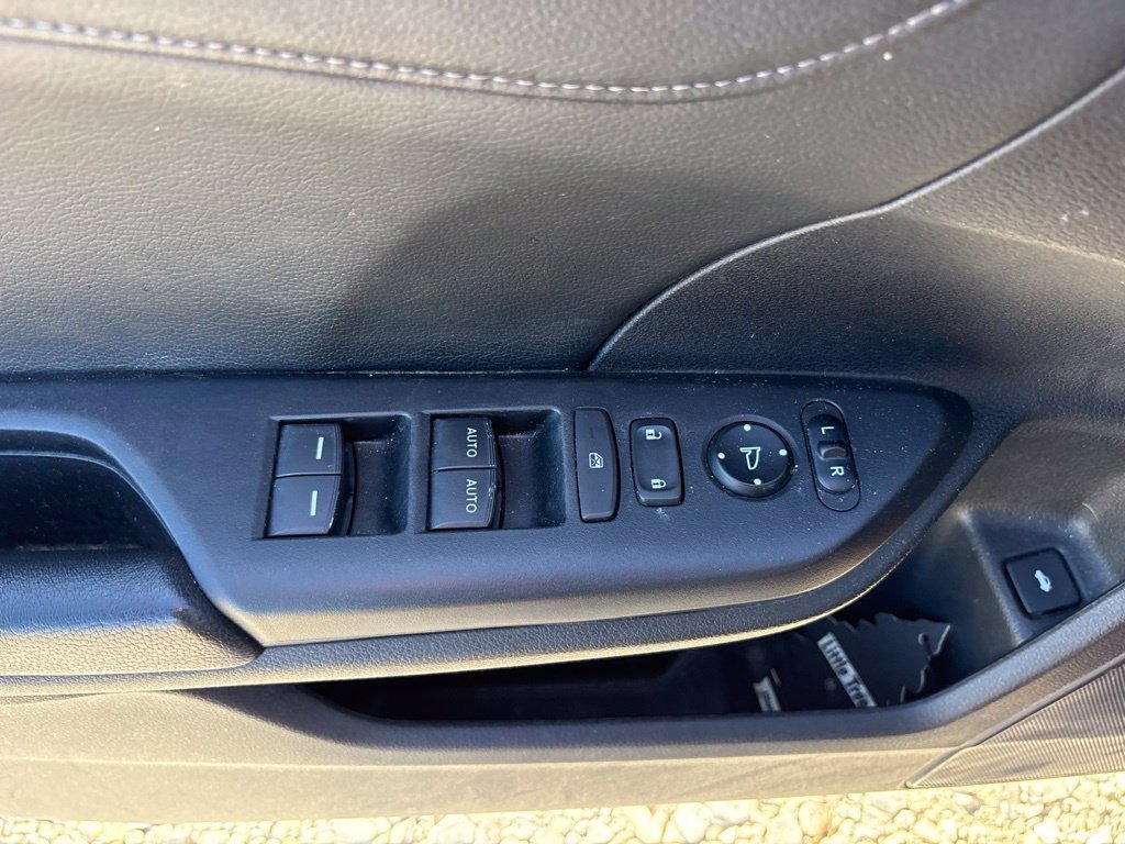 Used 2019 Honda Civic Touring image 15