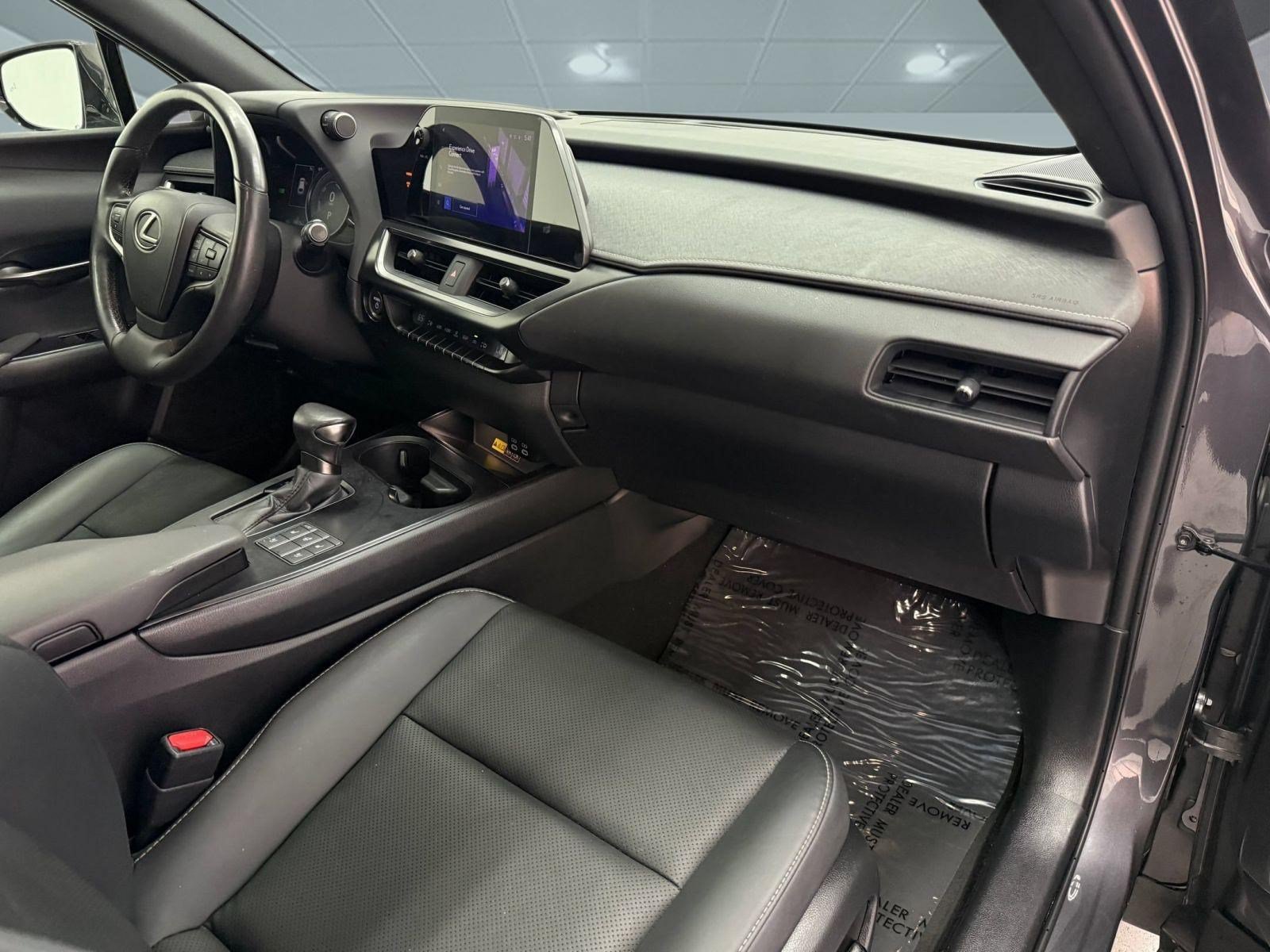 Used 2024 Lexus UX 250h F Sport FWD image 27