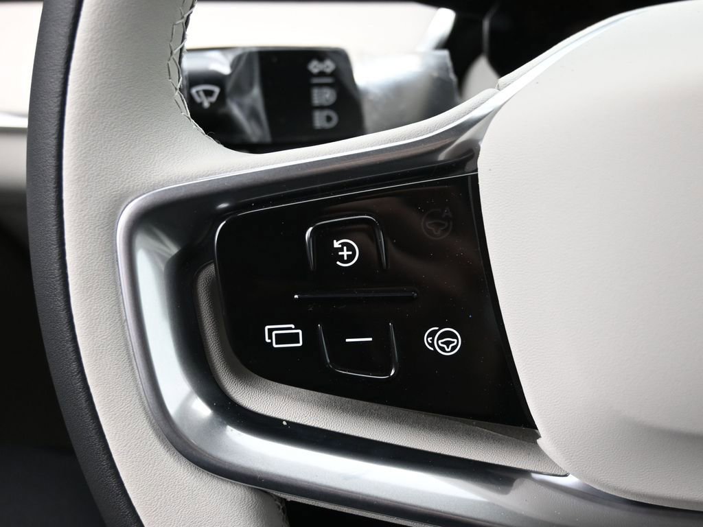 New 2025 Volvo EX90 Ultra image 12