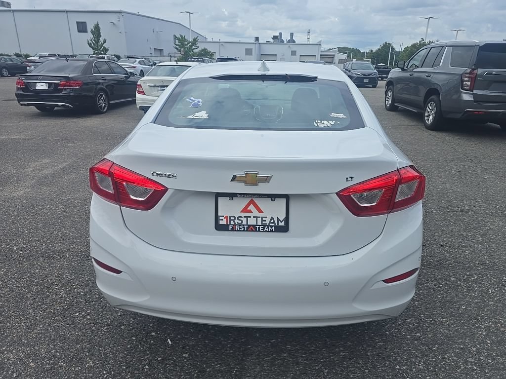 Used 2016 Chevrolet Cruze LT w/ Convenience Package FWD image 6