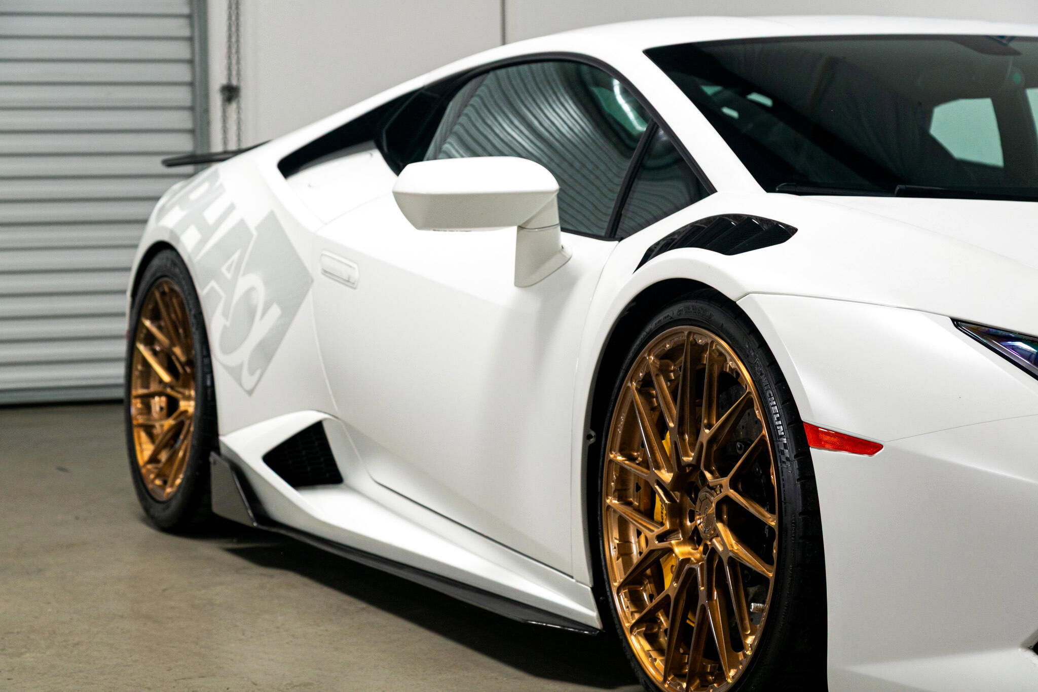 Used 2015 Lamborghini Huracan LP 610-4 image 43