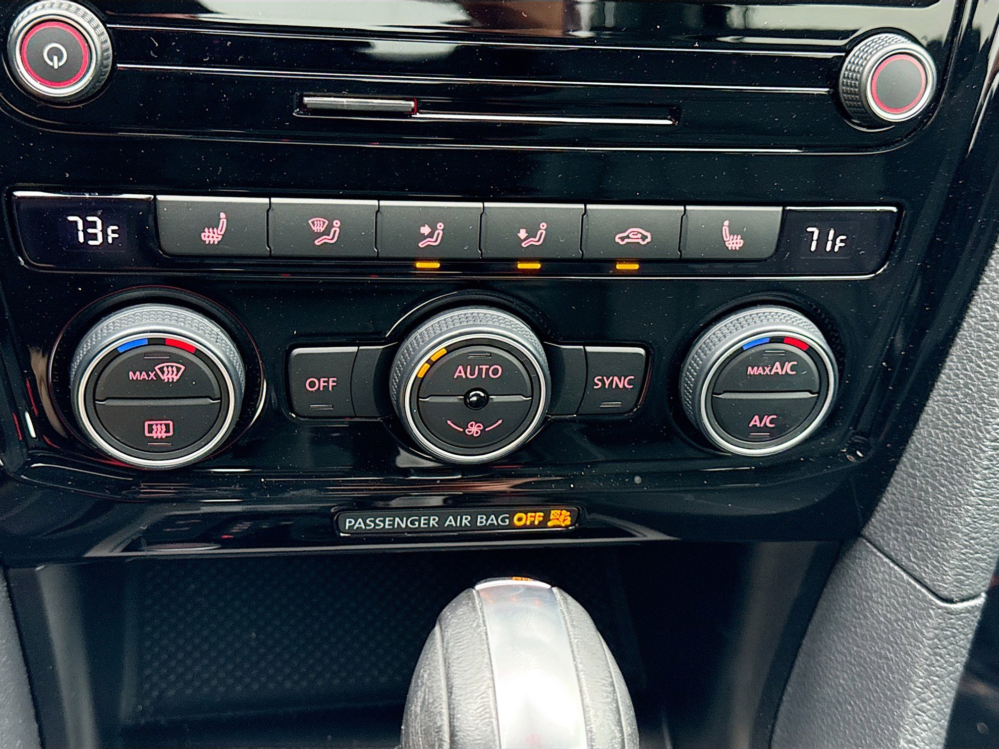 Used 2020 Volkswagen Passat 2.0T SEL image 34