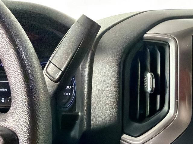 Used 2020 Chevrolet Silverado 1500 Custom w/ Custom Value Package AWD/4WD image 16