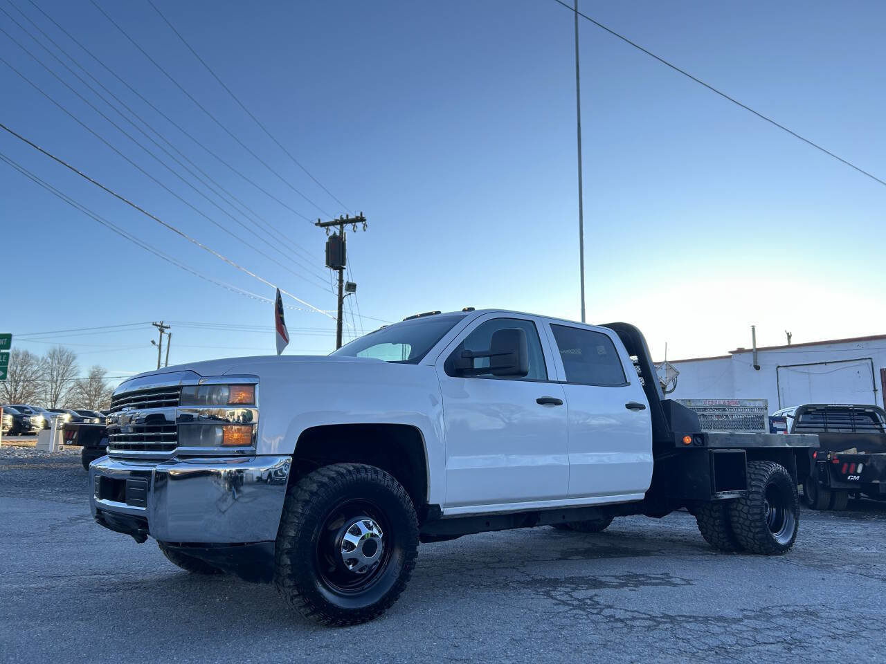 Used 2017 Chevrolet Silverado 3500 W/T image 1