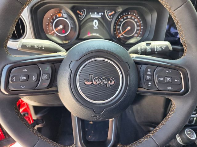 Used 2025 Jeep Wrangler Sport AWD/4WD image 18