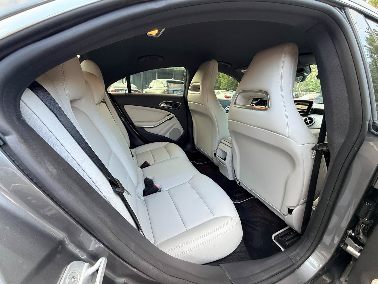 Used 2014 Mercedes-Benz CLA 250 image 13