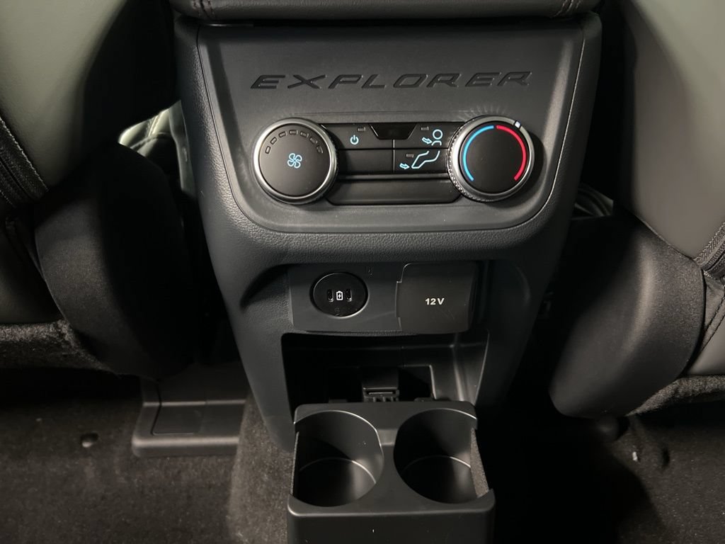 New 2026 Ford Explorer Active w/ Active Comfort Package AWD/4WD image 31
