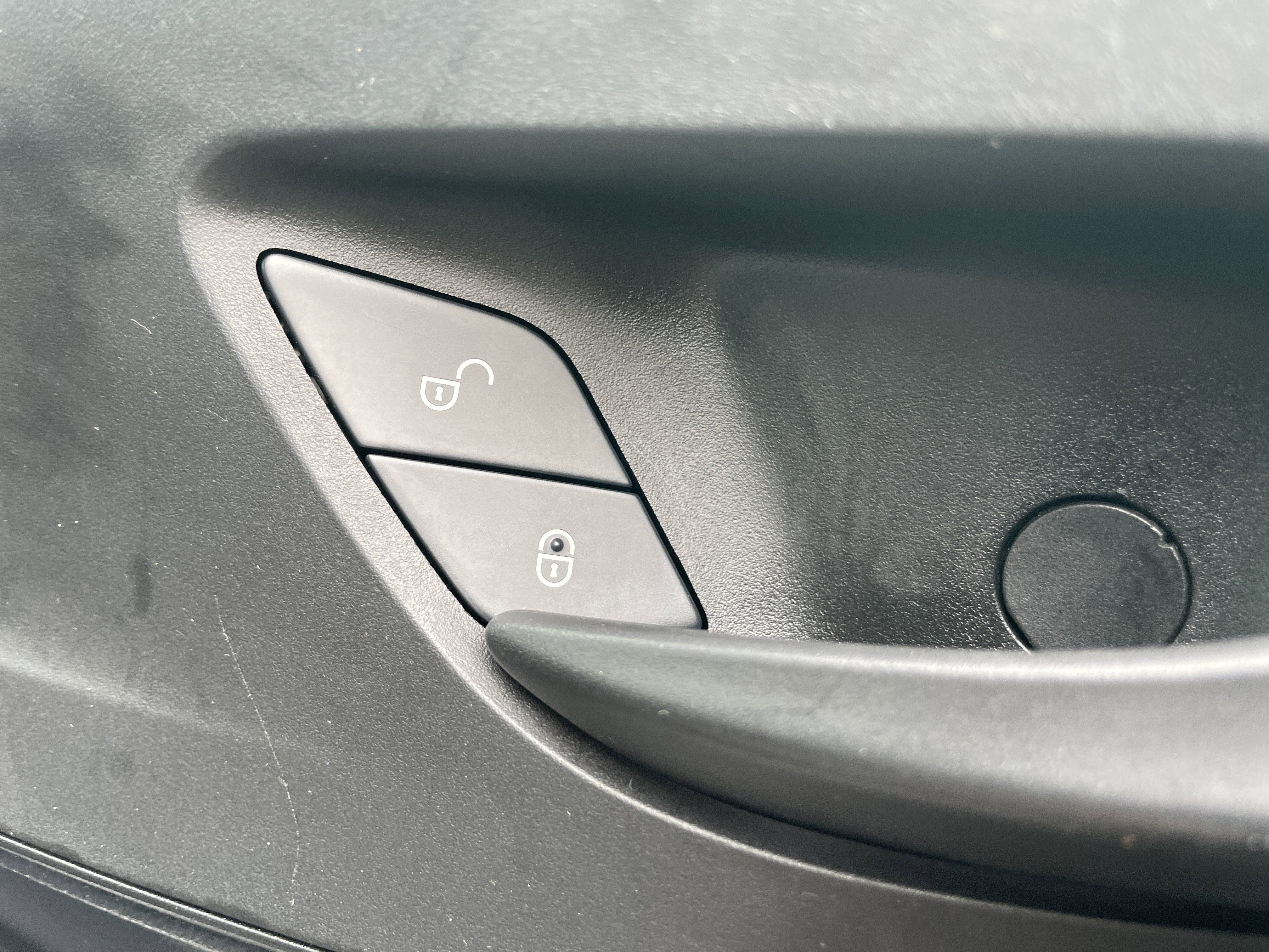 Used 2019 Mercedes-Benz Sprinter 1500 image 12