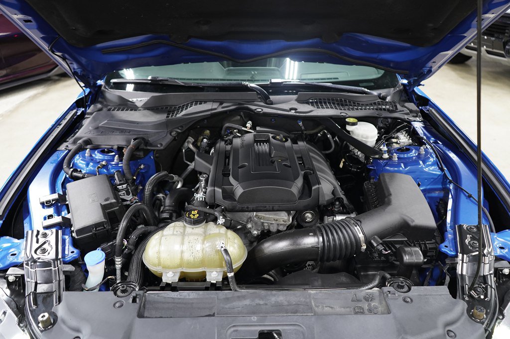 Used 2020 Ford Mustang Premium w/ Equipment Group 201A RWD image 20